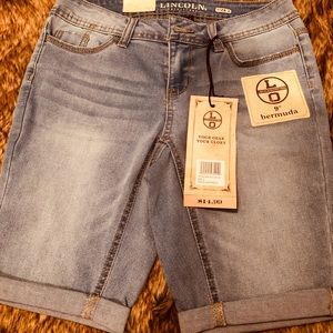 Light Blue Bermuda Shorts 9’’